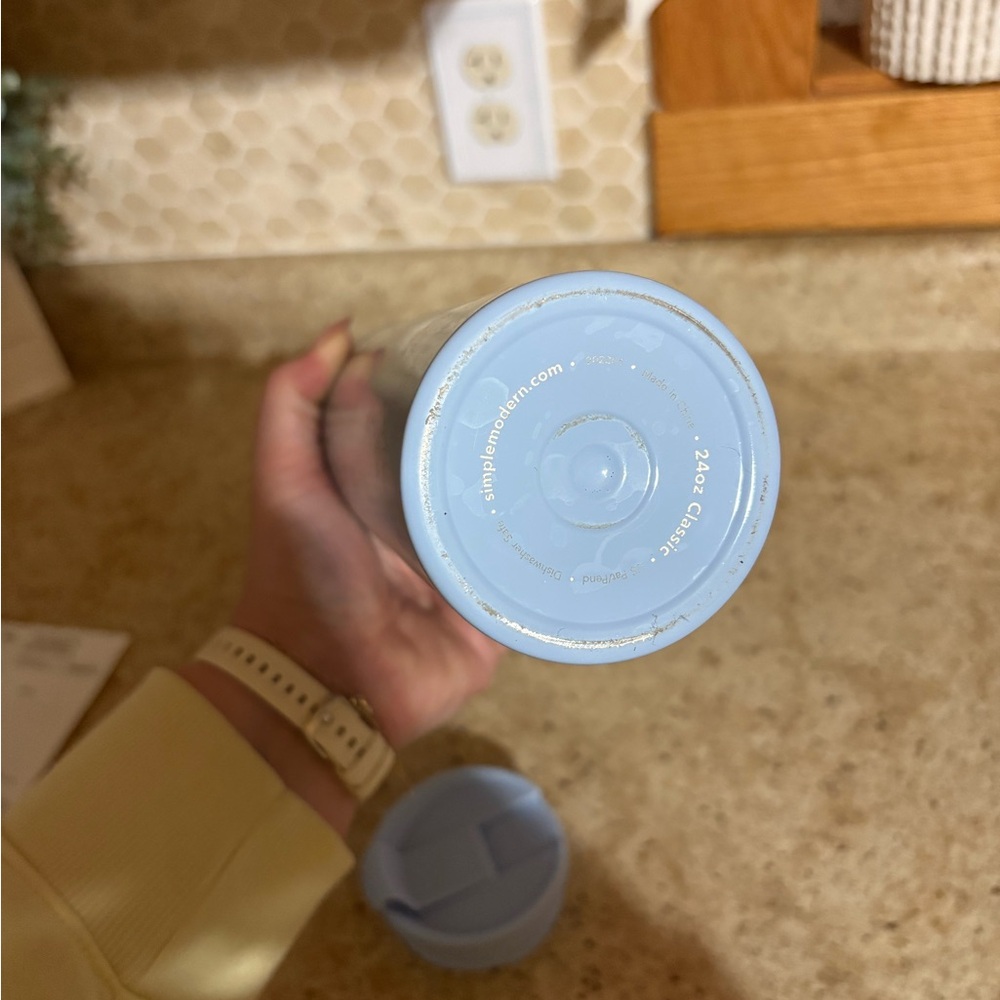 SLM Floral Blue Tumbler with Straw - Picture 2 of 5